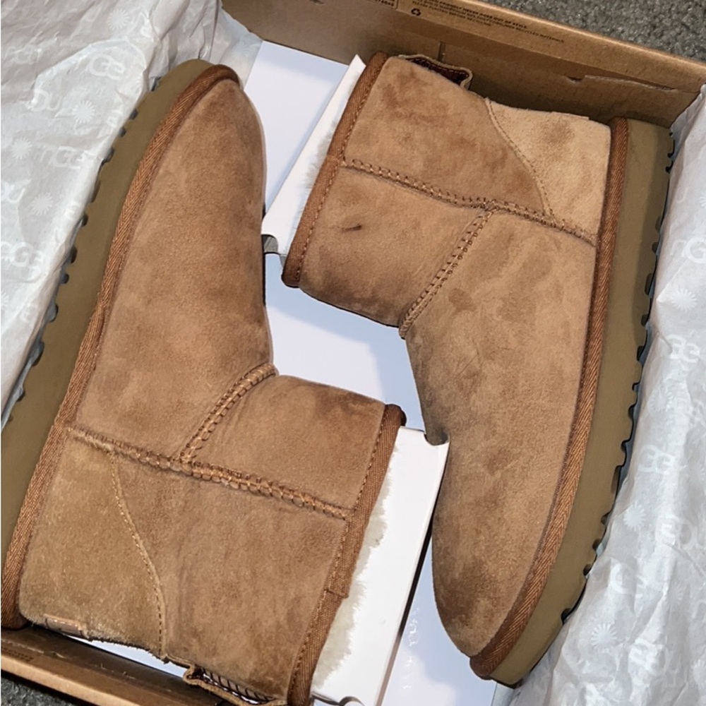 Ugg classic mini ll